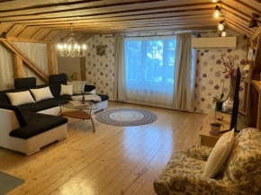 Country Home Apartment
